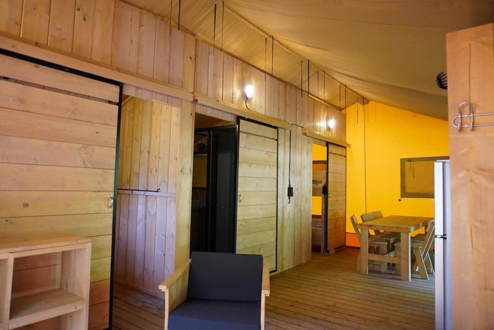 Camping Pittoresque Saint-Parthem ห้อง รูปภาพ