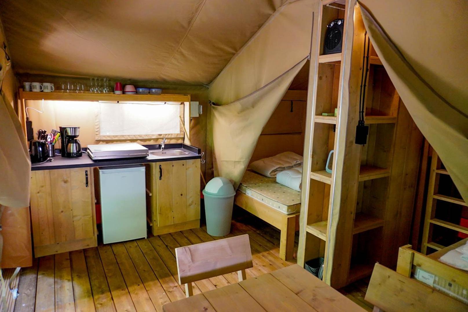 Camping Pittoresque Saint-Parthem ห้อง รูปภาพ