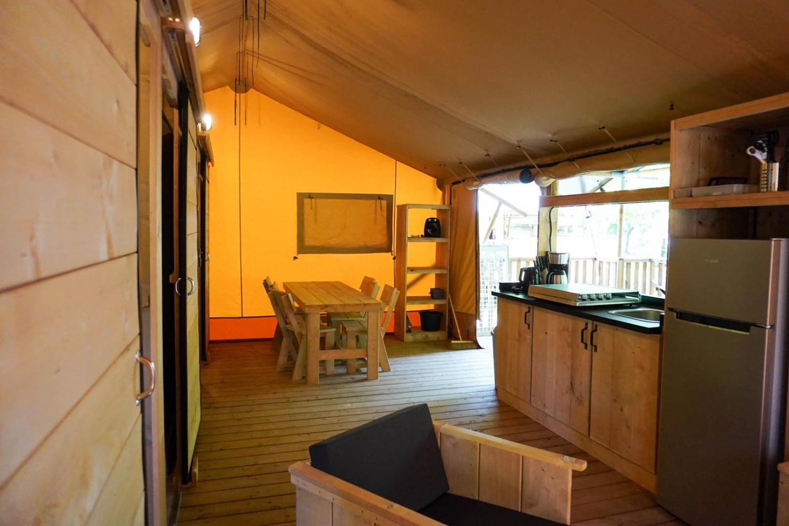 Camping Pittoresque Saint-Parthem ห้อง รูปภาพ