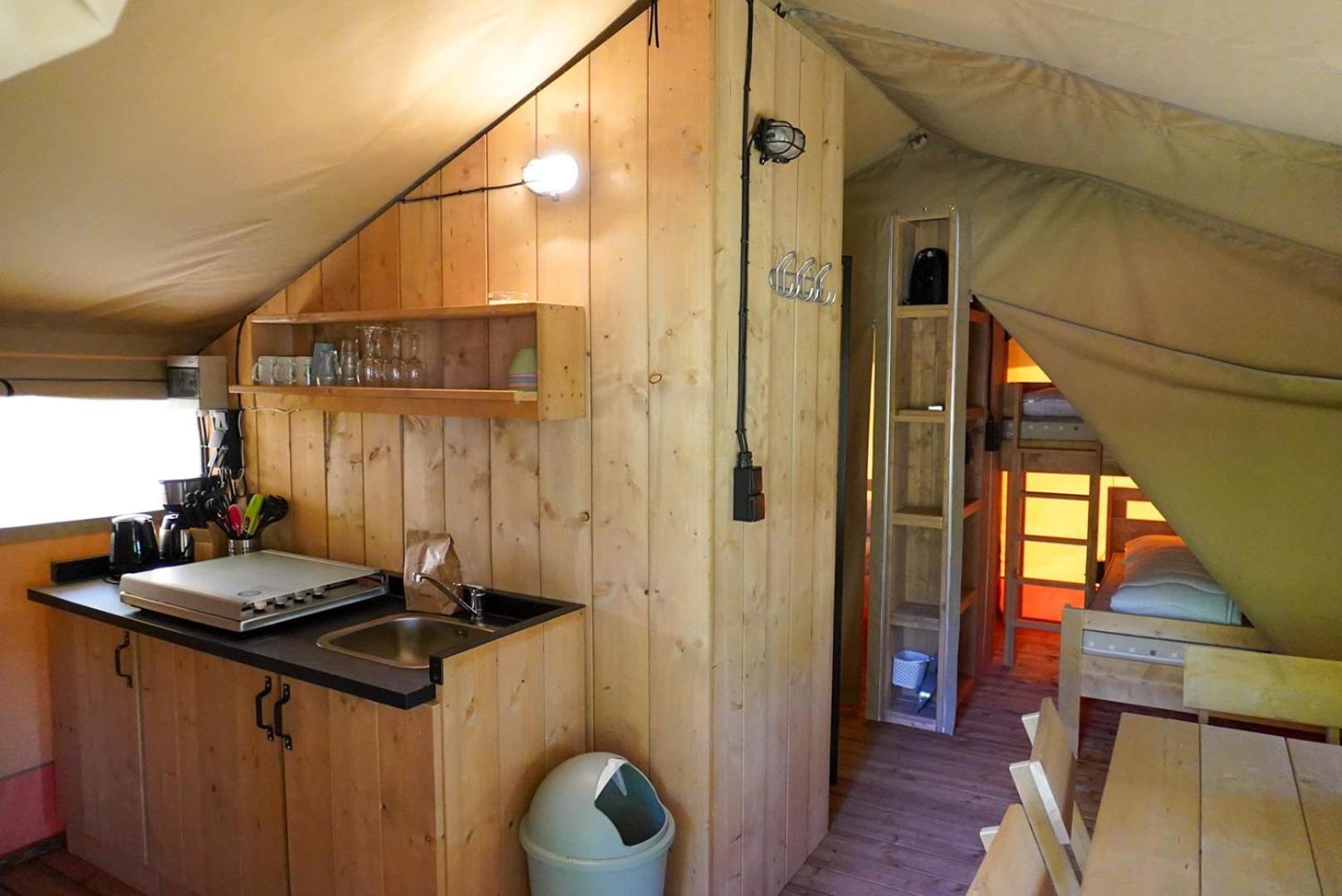 Camping Pittoresque Saint-Parthem ห้อง รูปภาพ