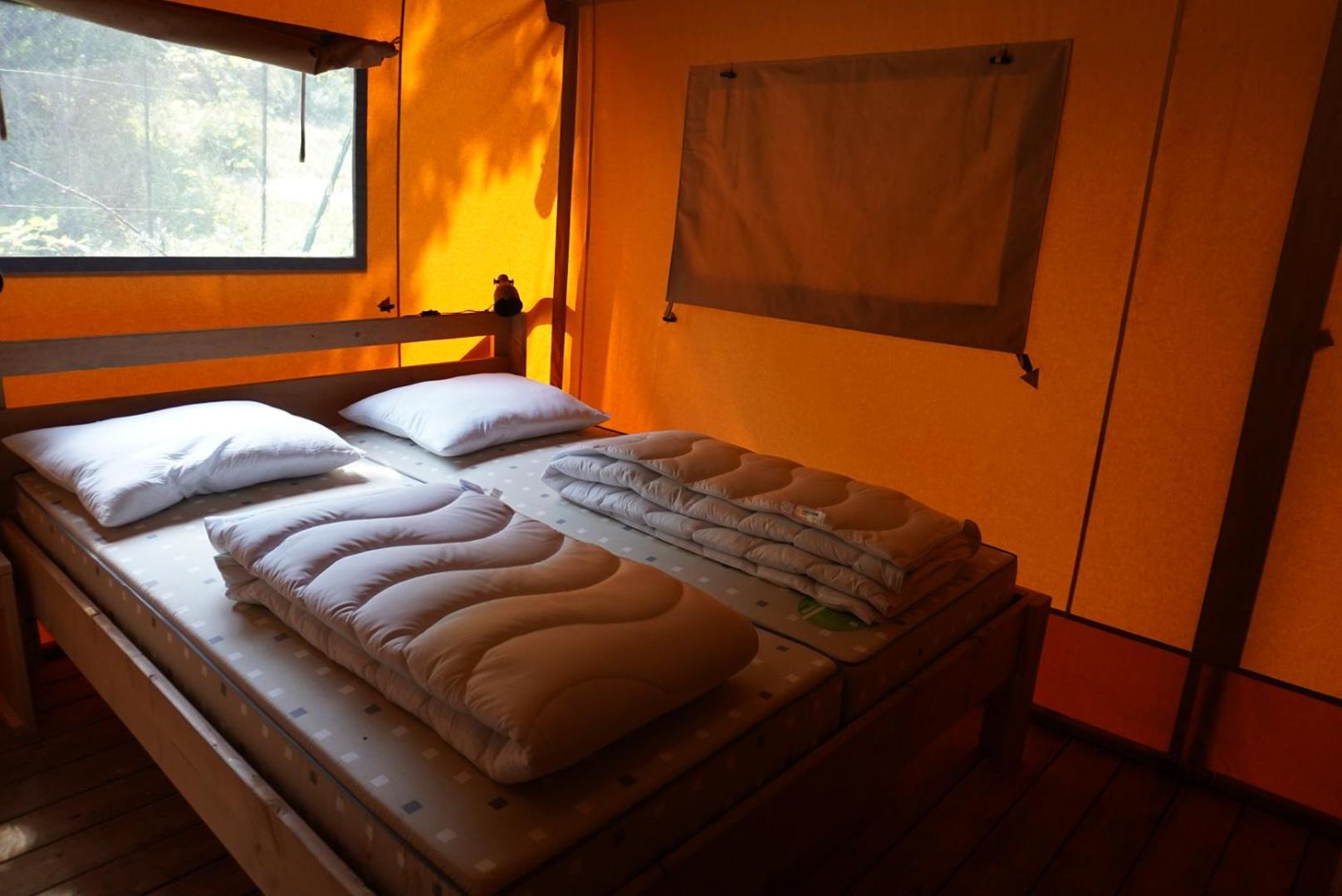Camping Pittoresque Saint-Parthem ห้อง รูปภาพ